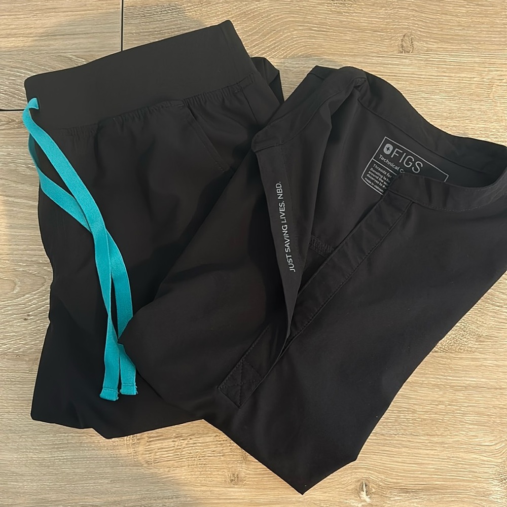 Figs Zamora jogger M and Rafaela top S